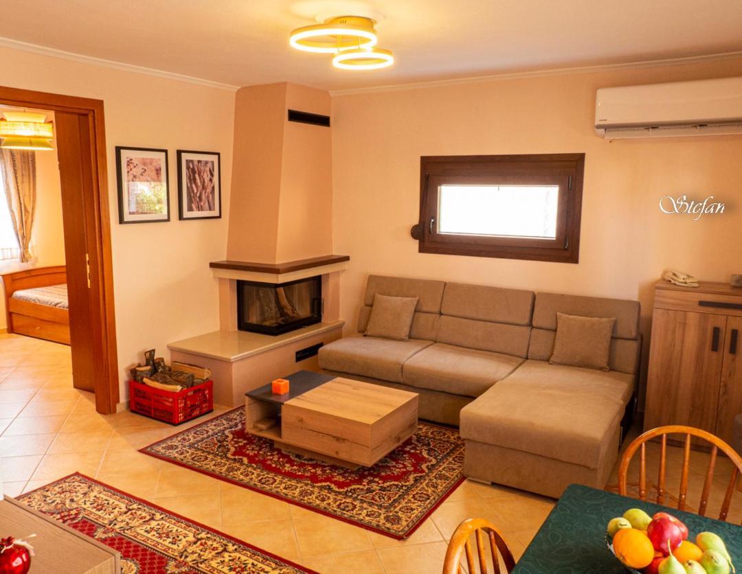 דירות Néa Péramos Stefan'S House מראה חיצוני תמונה