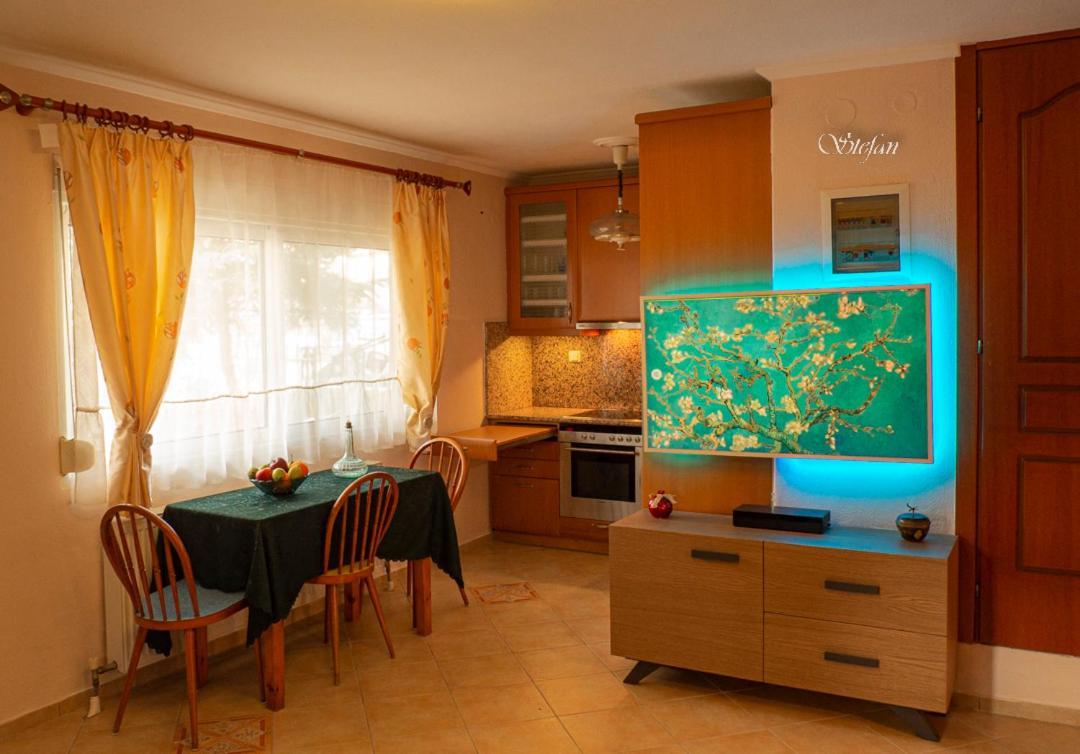 דירות Néa Péramos Stefan'S House מראה חיצוני תמונה